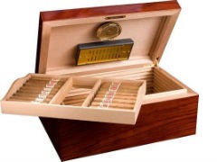 Хьюмидор Аdorini Santiago Deluxe на 150 сигар