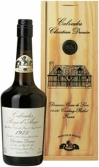 Кальвадос Coeur de Lion Calvados Pays d'Auge 1975, wooden box, 0.7 л