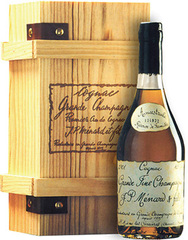 Коньяк Menard Ancestrale Reserve de Famille, 0,7 л.